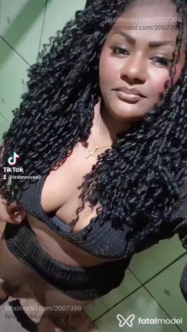 Acompanhante mulher morena (o) de olhos pretos em Medianeira - Angel Black