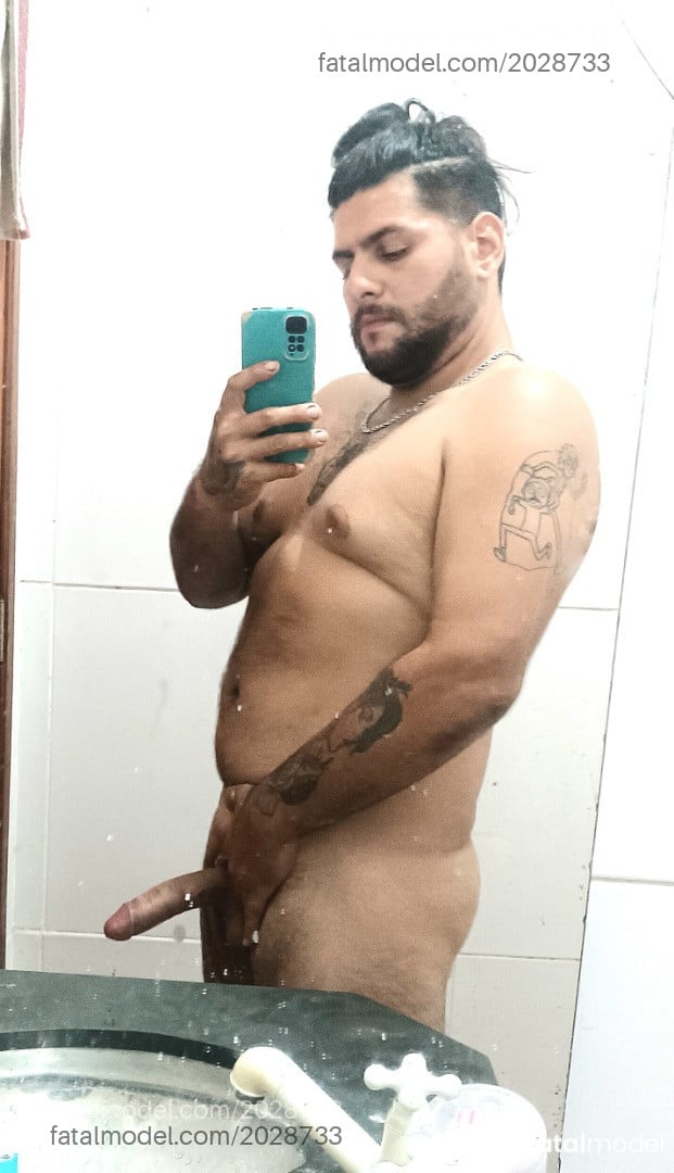 Acompanhante homem com cabelo castanho de olhos castanhos em Belém - Marcos
