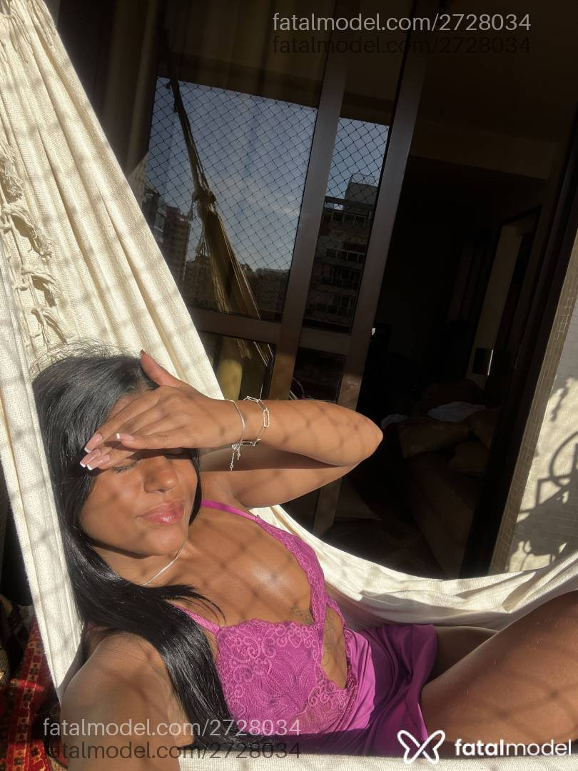 Acompanhante mulher morena (o) de olhos pretos em Rio de Janeiro Acompanhante mulher morena (o) de olhos pretos em Rio de Janeiro - Aurora Noir