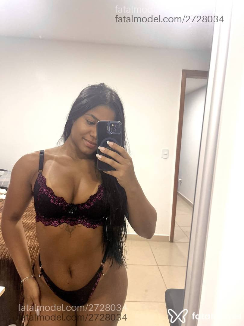 Acompanhante mulher morena (o) de olhos pretos em Rio de Janeiro Acompanhante mulher morena (o) de olhos pretos em Rio de Janeiro - Aurora Noir