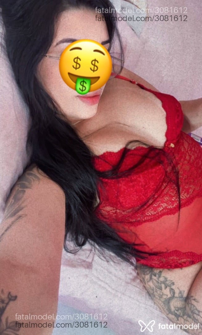 Acompanhante mulher morena (o) de olhos pretos - Nicole Acompanhante mulher morena (o) de olhos pretos - Nicole