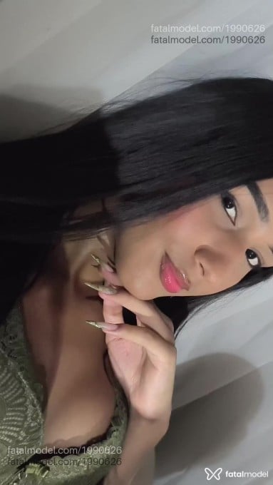 Acompanhante mulher trans morena (o) de olhos pretos em Marialva - Anne Vitória