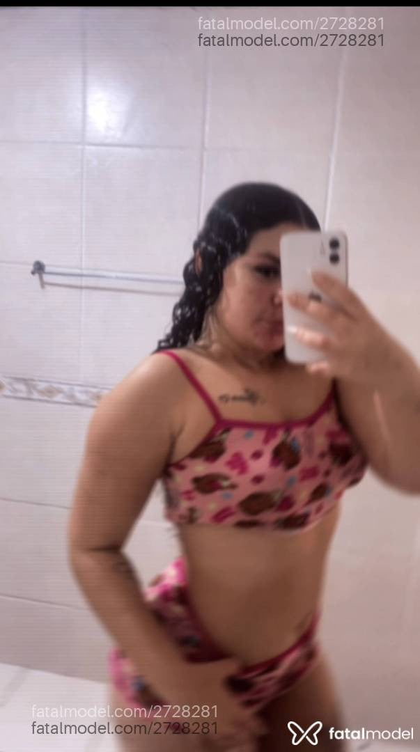 Acompanhante mulher com cabelo castanho de olhos mel - Nanda