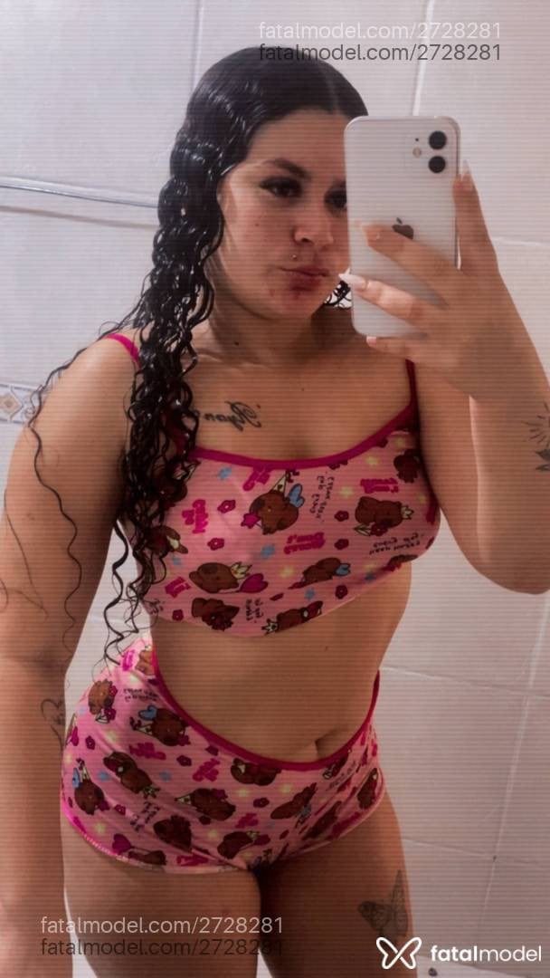 Acompanhante mulher com cabelo castanho de olhos mel - Nanda