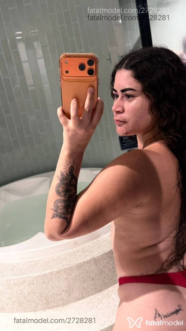 Acompanhante mulher com cabelo castanho de olhos mel em Campos dos Goytacazes - Nanda