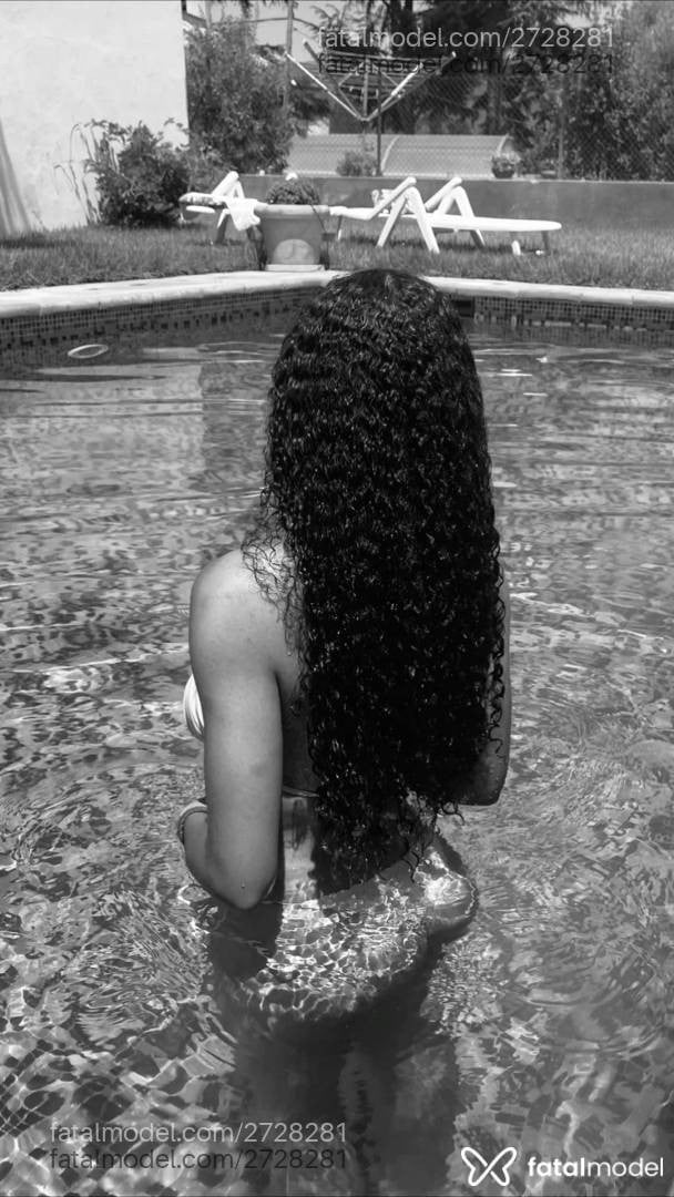 Acompanhante mulher com cabelo castanho de olhos mel - Nanda