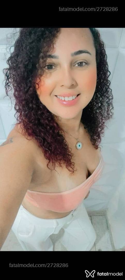 Acompanhante mulher ruiva (o) de olhos castanhos - Yasmim