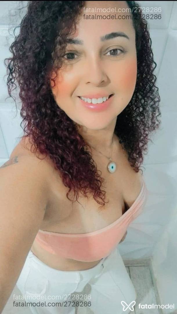 Acompanhante mulher ruiva (o) de olhos castanhos - Yasmim