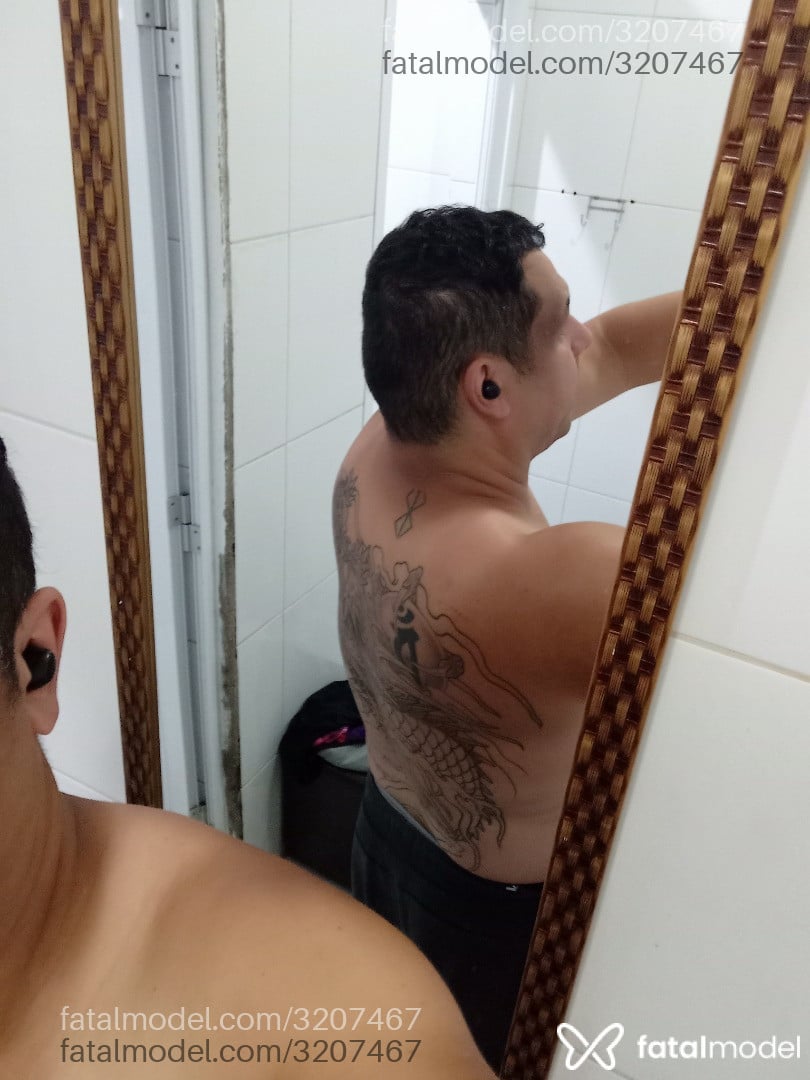 Acompanhante homem morena (o) de olhos castanhos em Farroupilha Acompanhante homem morena (o) de olhos castanhos em Farroupilha - Bruno