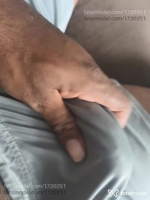 Acompanhante homem com cabelo castanho de olhos castanhos em Vilhena Acompanhante homem com cabelo castanho de olhos castanhos em Vilhena - Massagemr