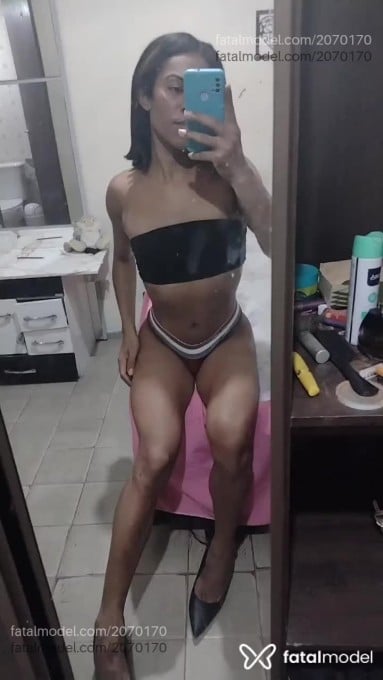 Acompanhante mulher trans morena (o) de olhos castanhos em Carapicuíba - Ravena