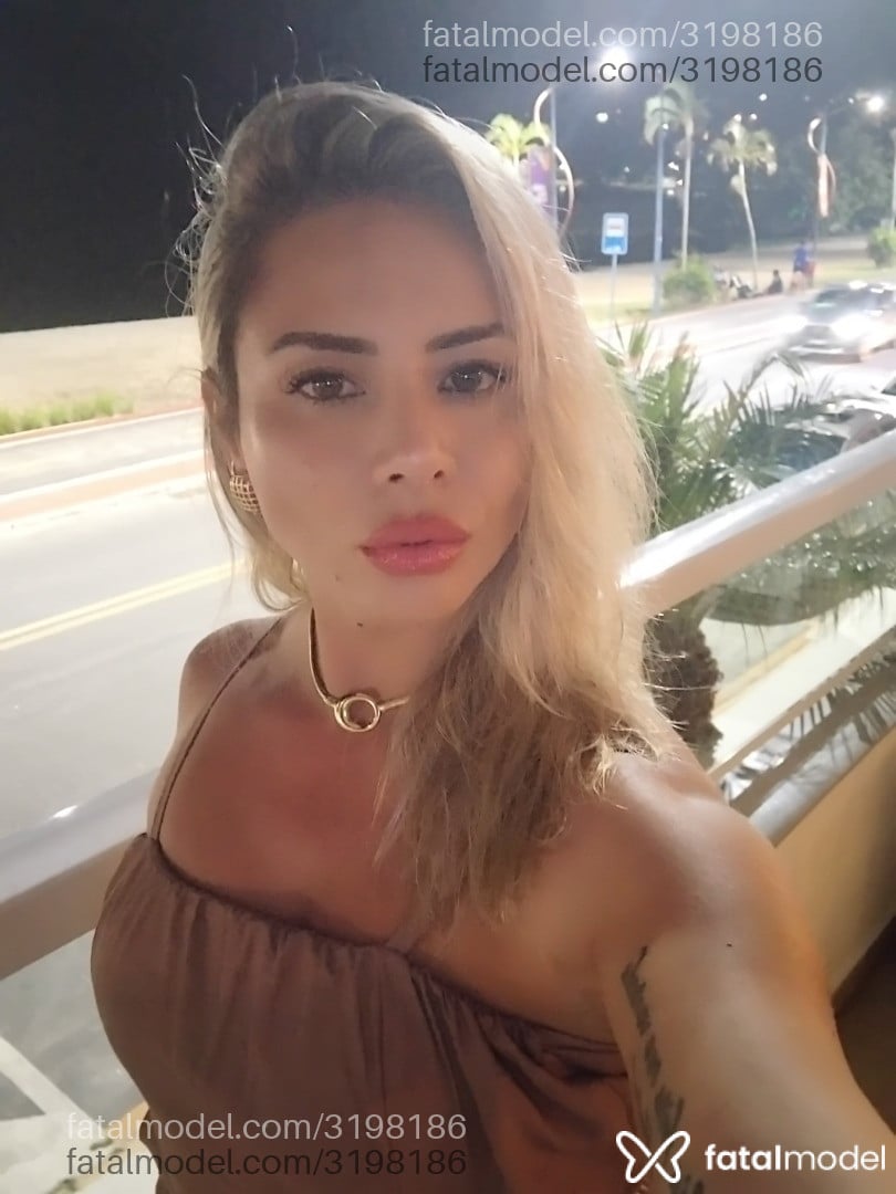 Acompanhante mulher loira (o) de olhos castanhos em Saquarema - Dany