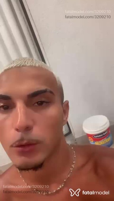 Acompanhante homem morena (o) de olhos castanhos em Rio de Janeiro - Daniel