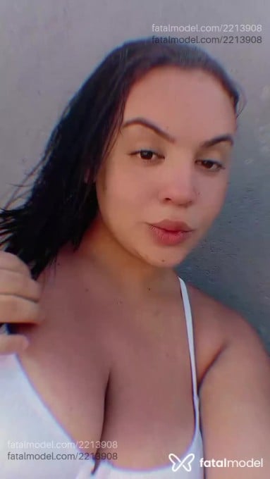 Acompanhante mulher com cabelo castanho de olhos castanhos em Campinas - Carol Moreira