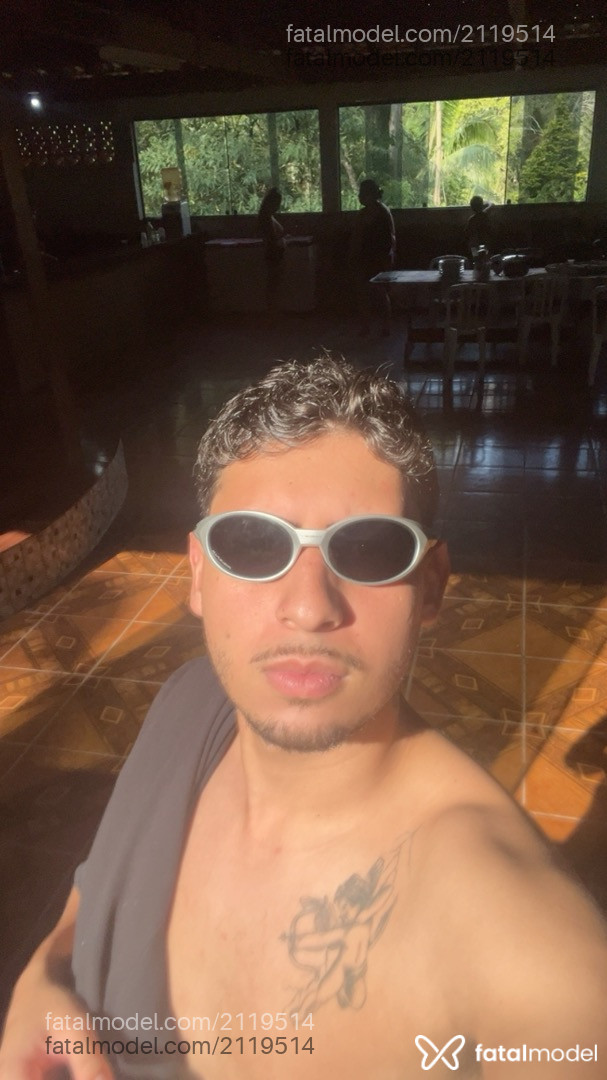 Acompanhante homem com cabelo castanho de olhos castanhos em São Paulo - Daniel