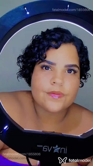 Acompanhante mulher morena (o) de olhos castanhos em Uruaçu - Aninha
