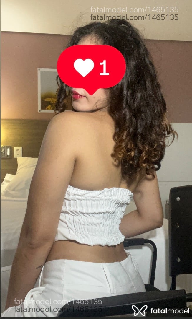 Acompanhante mulher com cabelo castanho de olhos verdes em Cuiabá Acompanhante mulher com cabelo castanho de olhos verdes em Cuiabá - Eduarda