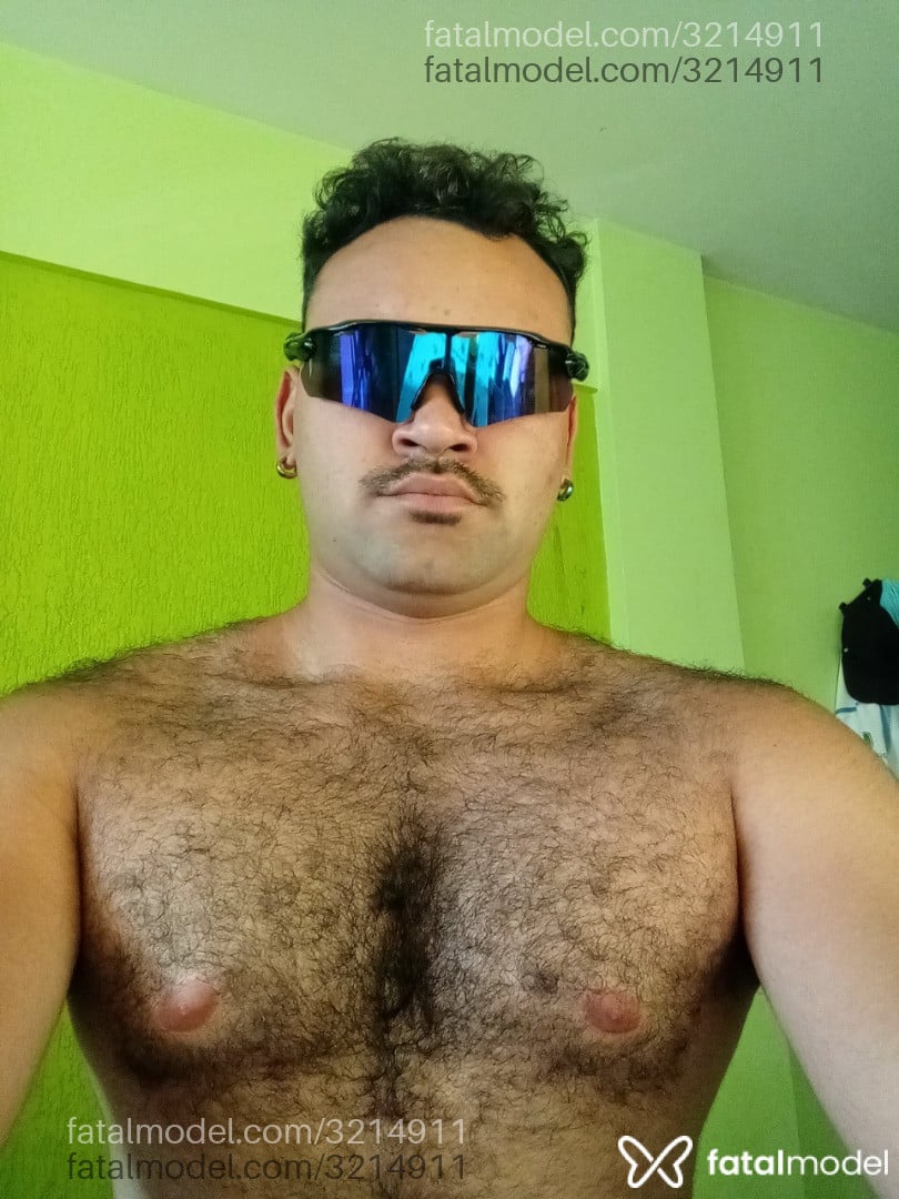 Acompanhante homem com cabelo castanho de olhos castanhos em Lapa - Cleiton Souza