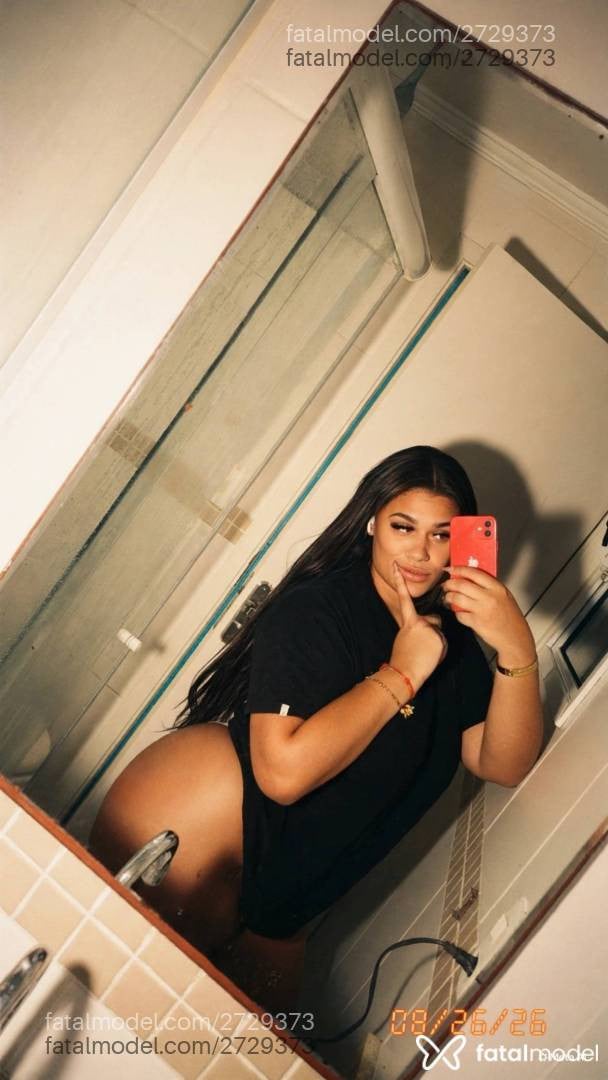 Acompanhante mulher morena (o) de olhos castanhos - Bruna Leal