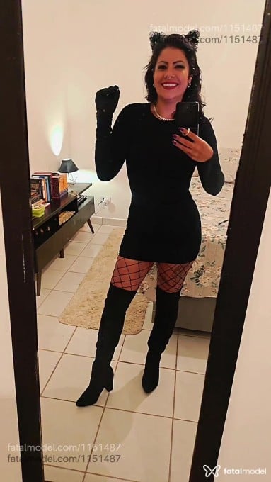Acompanhante mulher morena (o) de olhos castanhos em São Sebastião - Maya Moon