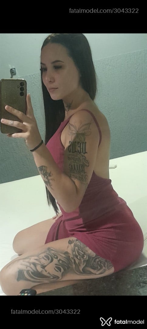 Acompanhante mulher com cabelo castanho de olhos castanhos em Tubarão - Lohana