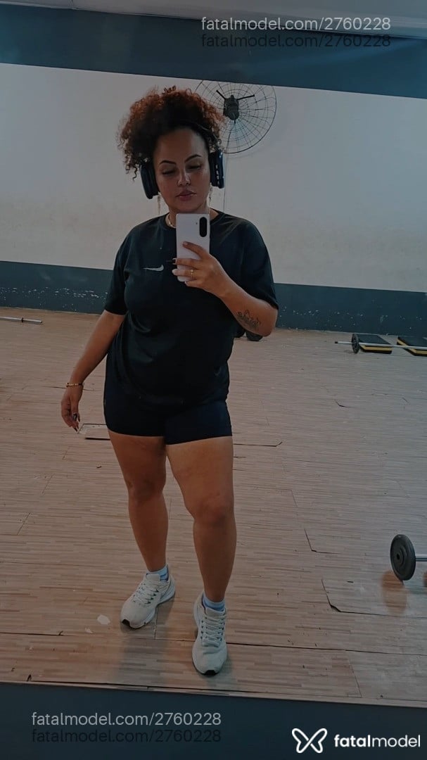 Acompanhante mulher com cabelo castanho de olhos castanhos - Raquel Acompanhante mulher com cabelo castanho de olhos castanhos - Raquel
