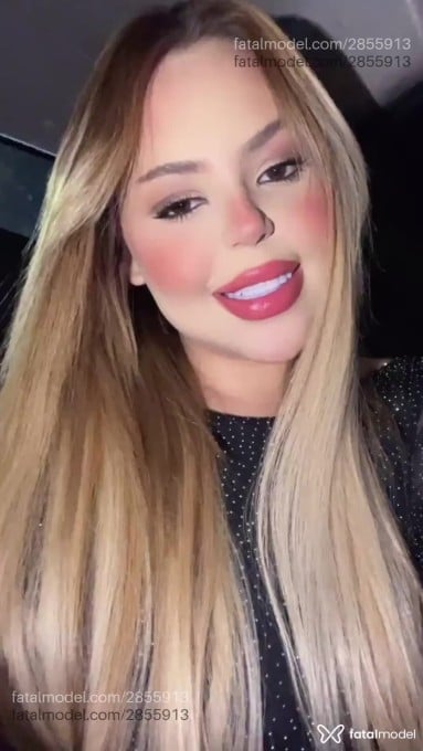 Acompanhante mulher loira (o) de olhos castanhos em São Paulo - Bella