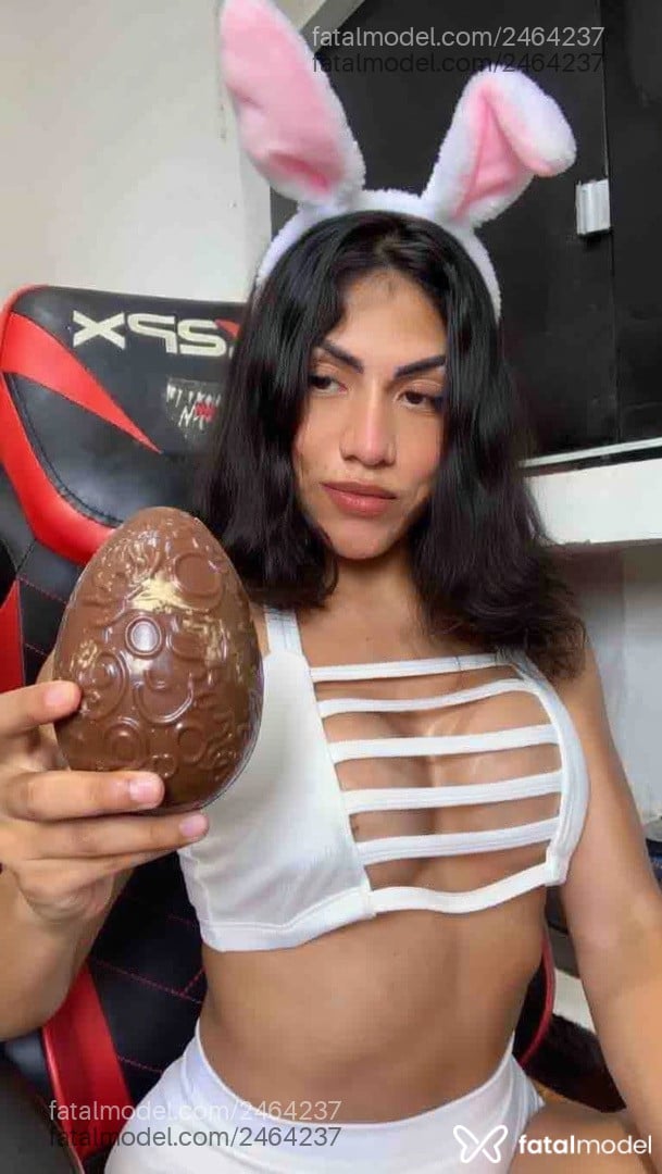Acompanhante mulher trans com cabelo castanho de olhos pretos em Rio de Janeiro - Pietra Torrisi