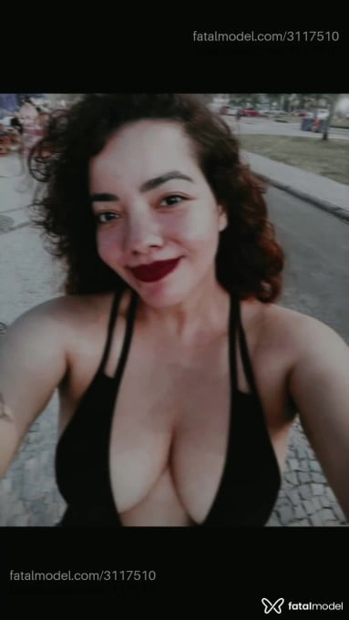 Acompanhante mulher com cabelo castanho de olhos castanhos em Rio de Janeiro - Mar