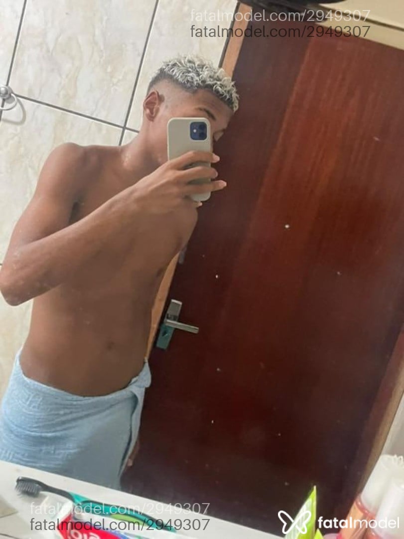 Acompanhante homem morena (o) de olhos castanhos em São Paulo Acompanhante homem morena (o) de olhos castanhos em São Paulo - Alves