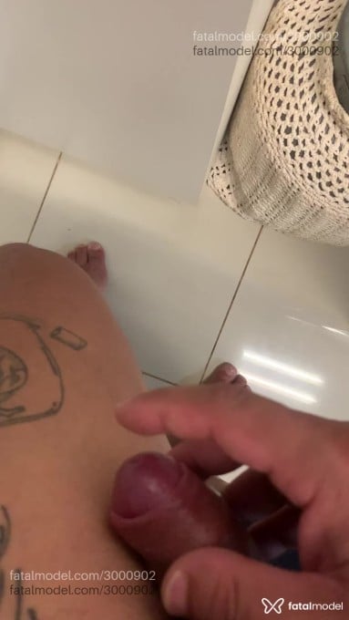 Acompanhante homem morena (o) de olhos pretos em Colatina Acompanhante homem morena (o) de olhos pretos em Colatina - Rodrigo