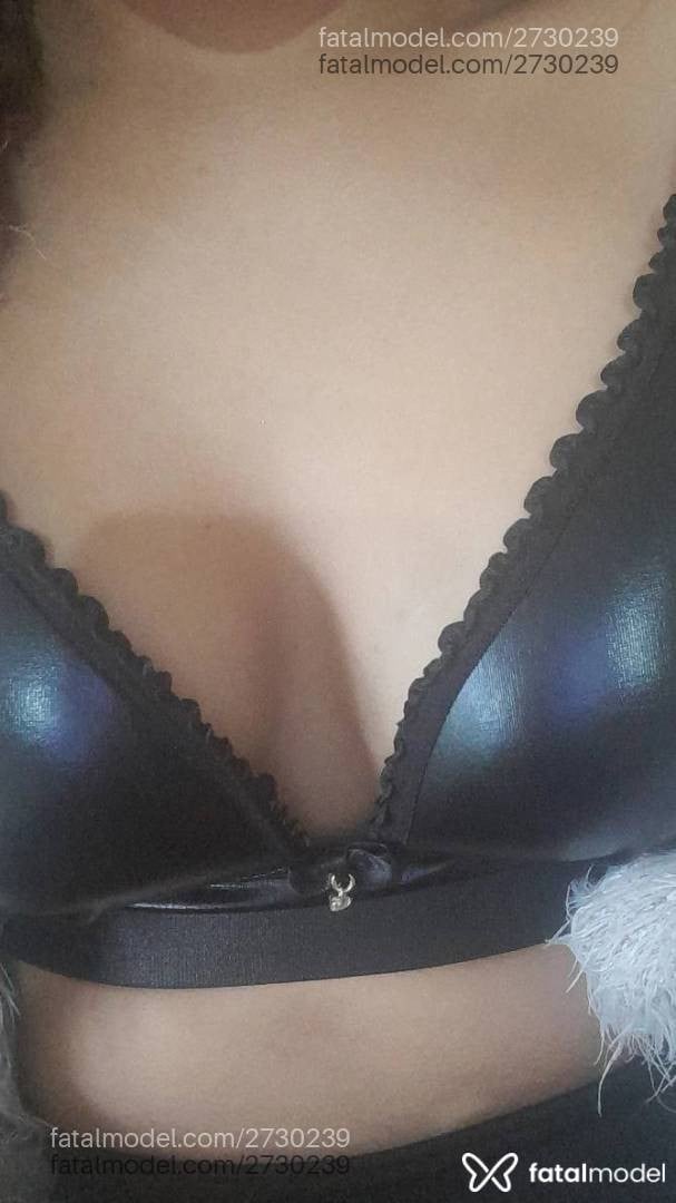 Acompanhante mulher morena (o) de olhos castanhos - Gabriela
