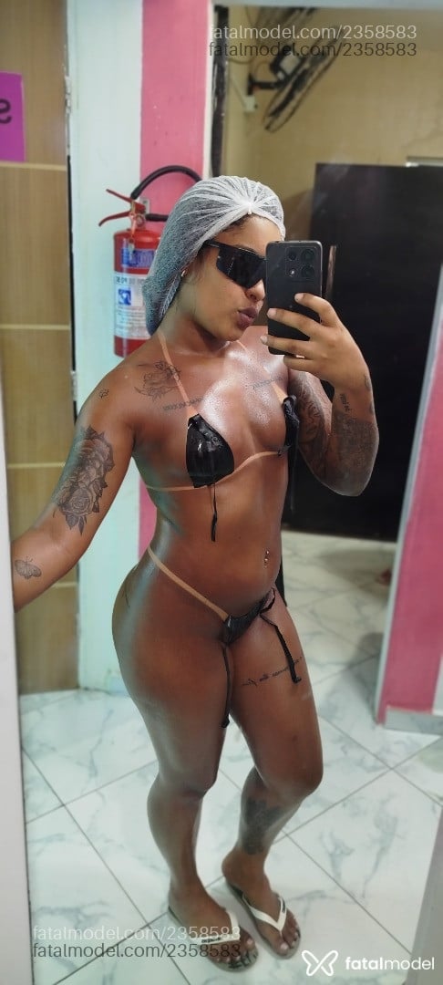 Acompanhante mulher morena (o) de olhos castanhos em Porto Seguro - Miauu