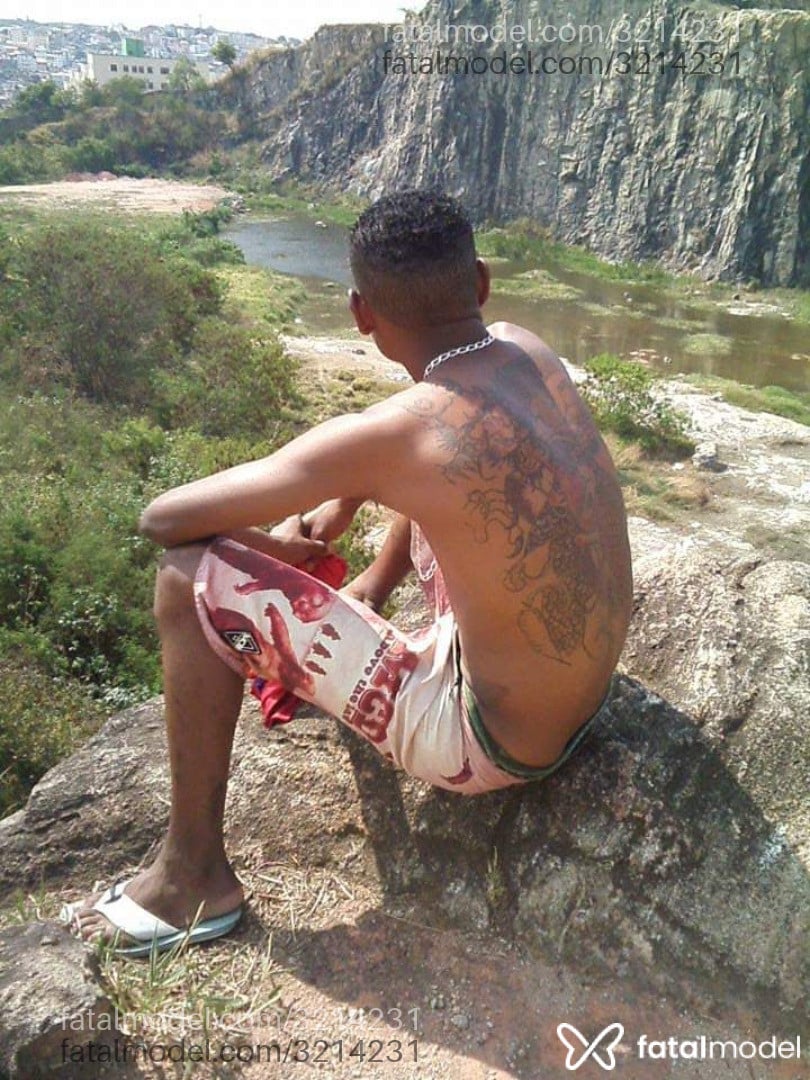 Acompanhante homem morena (o) de olhos pretos em Belo Horizonte - Felipe