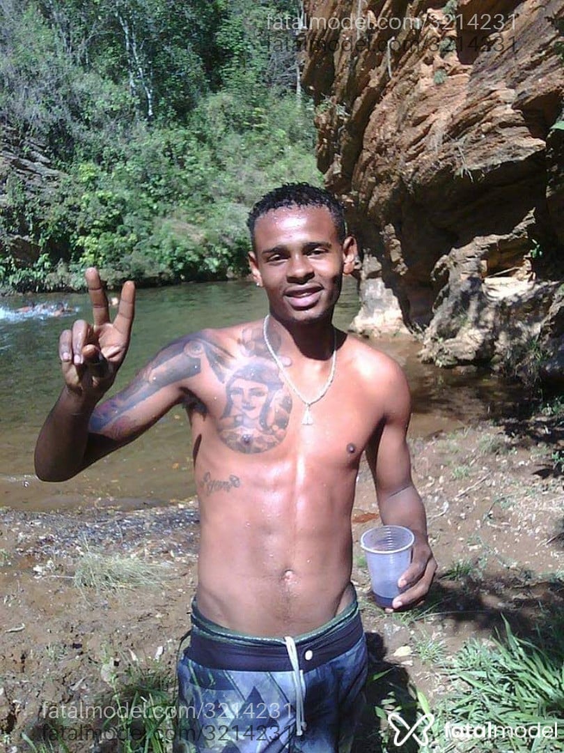 Acompanhante homem morena (o) de olhos pretos em Belo Horizonte - Felipe