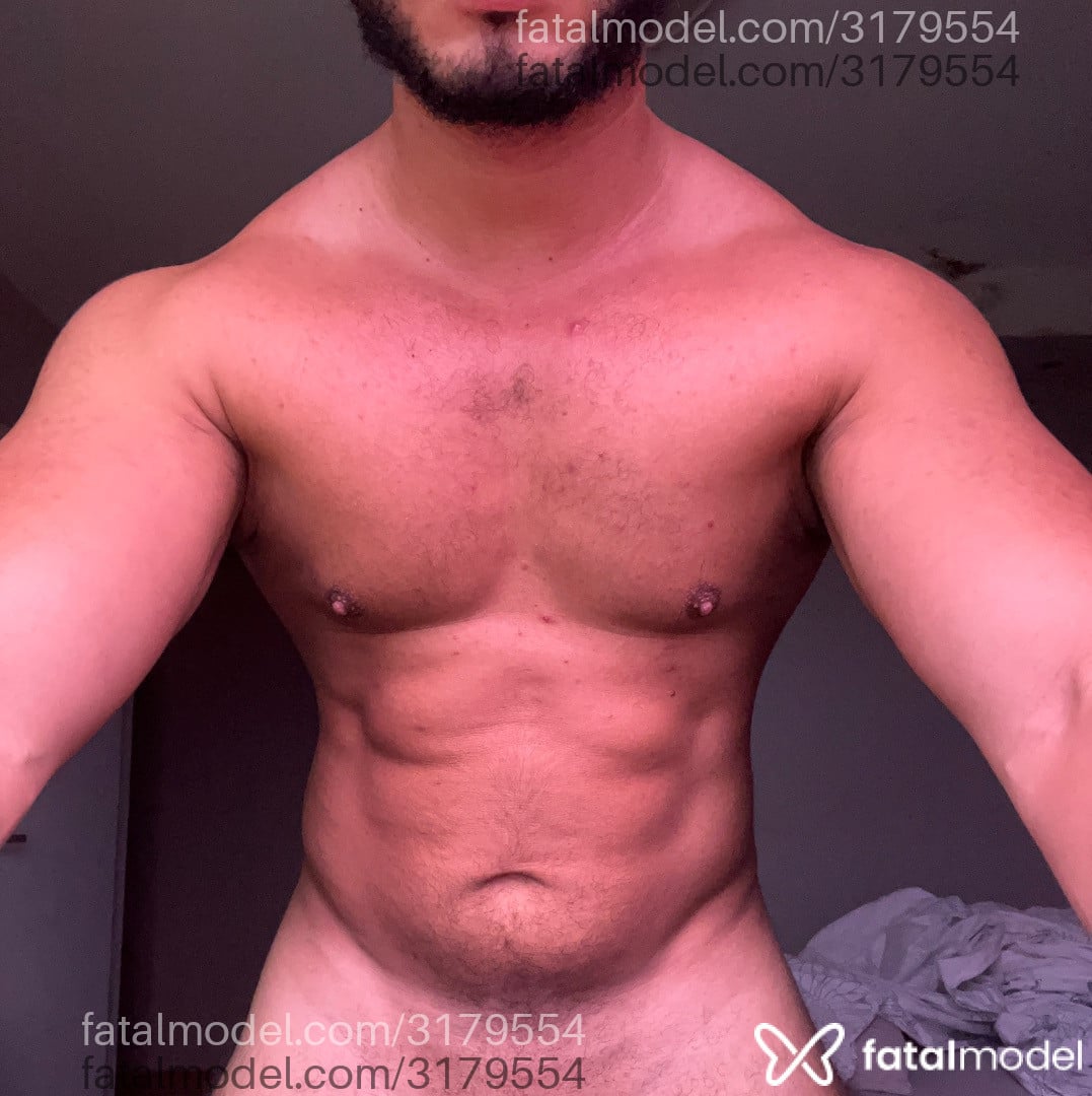 Acompanhante homem morena (o) de olhos mel em Uberaba - Daniel