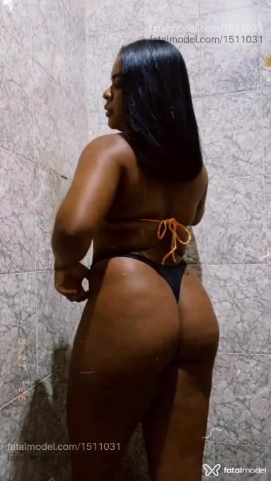 Acompanhante mulher morena (o) de olhos castanhos em Rio de Janeiro - Indiaa