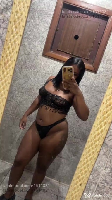 Acompanhante mulher morena (o) de olhos castanhos em Rio de Janeiro - Indiaa
