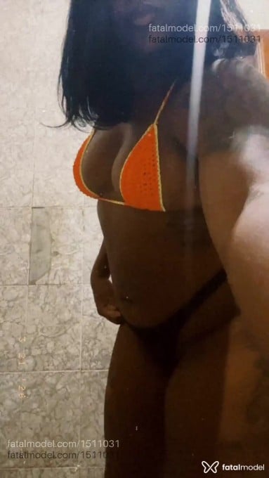 Acompanhante mulher morena (o) de olhos castanhos em Rio de Janeiro - Indiaa