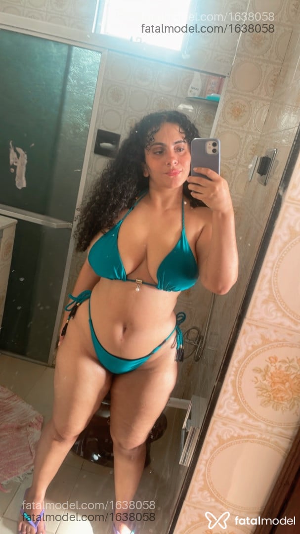 Acompanhante mulher morena (o) de olhos castanhos em Virtual - Lexi