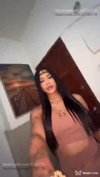 Acompanhante mulher morena (o) de olhos castanhos em Ijuí - Evelyn Blanc