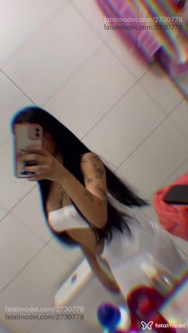 Acompanhante mulher morena (o) de olhos castanhos em Ijuí - Evelyn Blanc