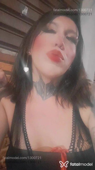 Acompanhante travesti morena (o) de olhos castanhos em Uberlândia - Lili Oliveira