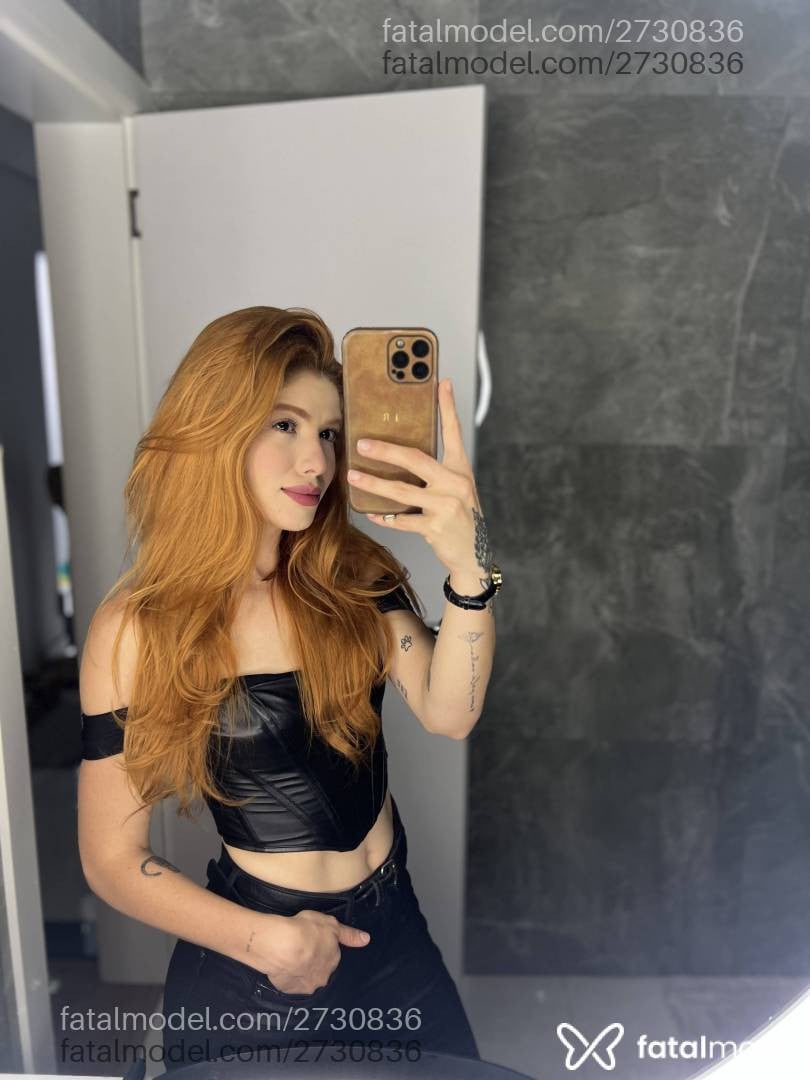 Acompanhante mulher ruiva (o) de olhos castanhos em São Paulo - Ariel
