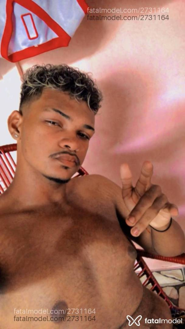 Acompanhante homem morena (o) de olhos pretos em Mogi Guaçu Acompanhante homem morena (o) de olhos pretos em Mogi Guaçu - Bigblack