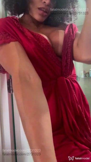 Acompanhante mulher com cabelo castanho de olhos castanhos em São Paulo - Luna Mel