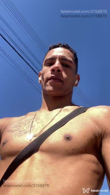 Acompanhante homem morena (o) de olhos pretos em Rio de Janeiro - Tin