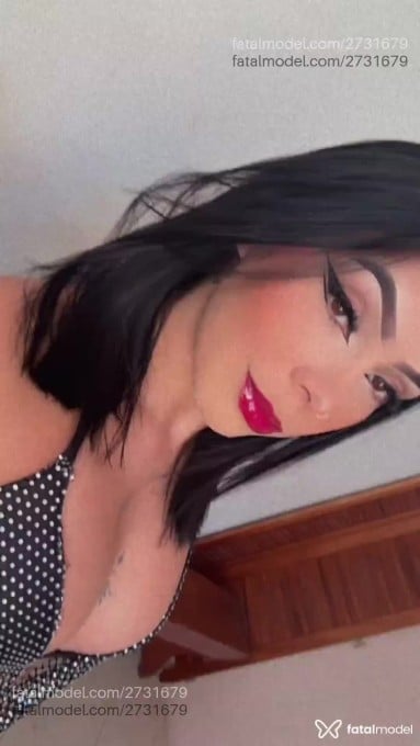 Acompanhante mulher morena (o) de olhos castanhos em Itajaí - Sabrina