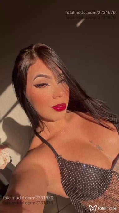 Acompanhante mulher morena (o) de olhos castanhos em Itajaí - Sabrina