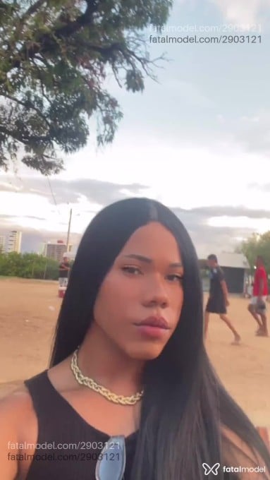 Acompanhante não-binário morena (o) de olhos pretos em Petrolina - Willka